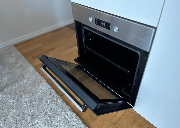 Maslow Apartments - Self Check In